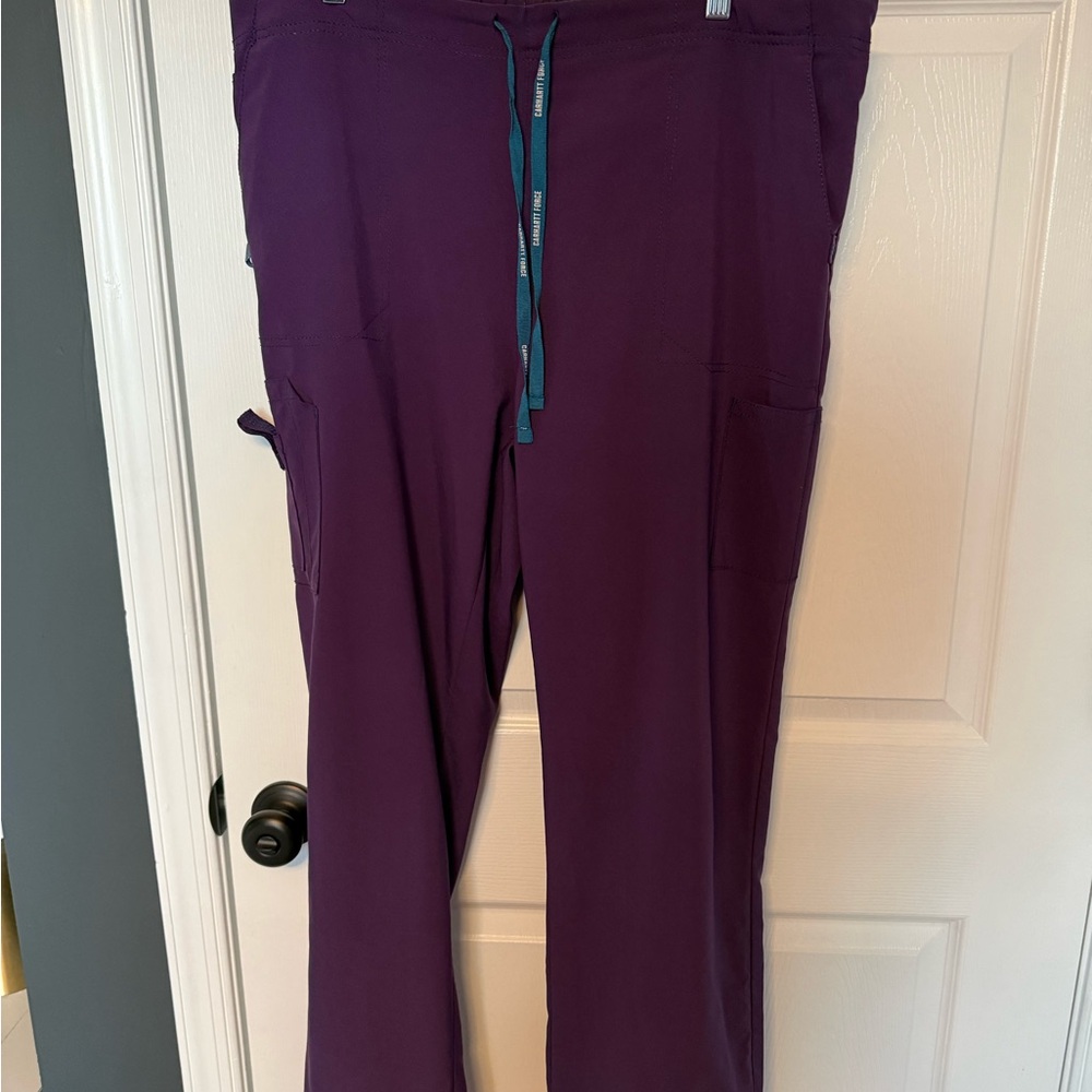 Carhartt Force Modern Fit Deep Purple Scrub Set - Picture 3 of 9